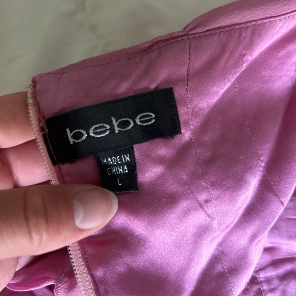 Y2K Vintage pink strapless flowy cropped (FITS Smaller) - Picture 2 of 3